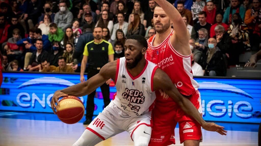 Lille manque de faire tomber le leader