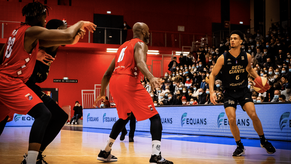 Tours vs LMB