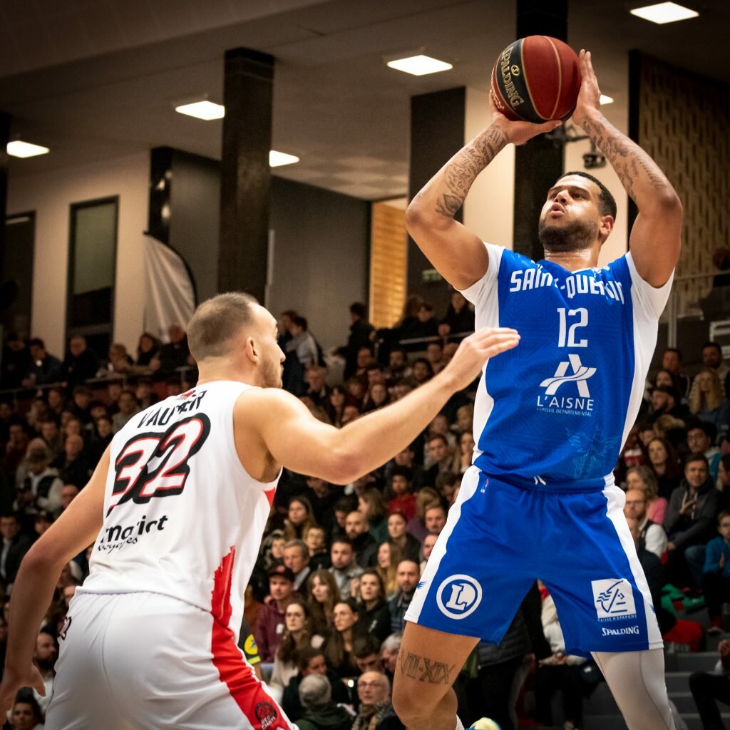 Mathis Dossou-Yovo prend le meilleur sur Baptiste Vautier et les RedGiants